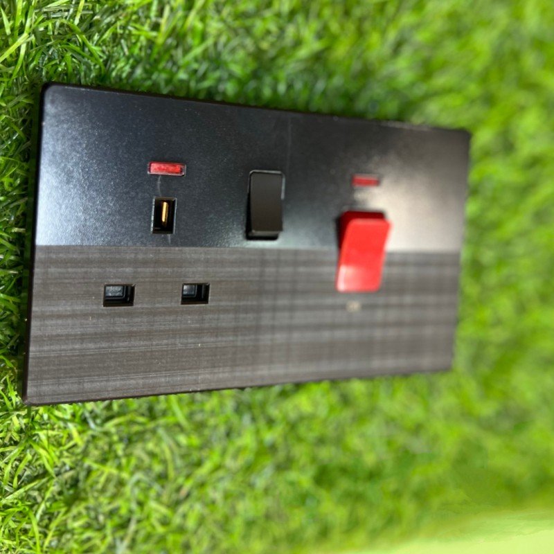 Luxury Two Tone Black Cooker Socket